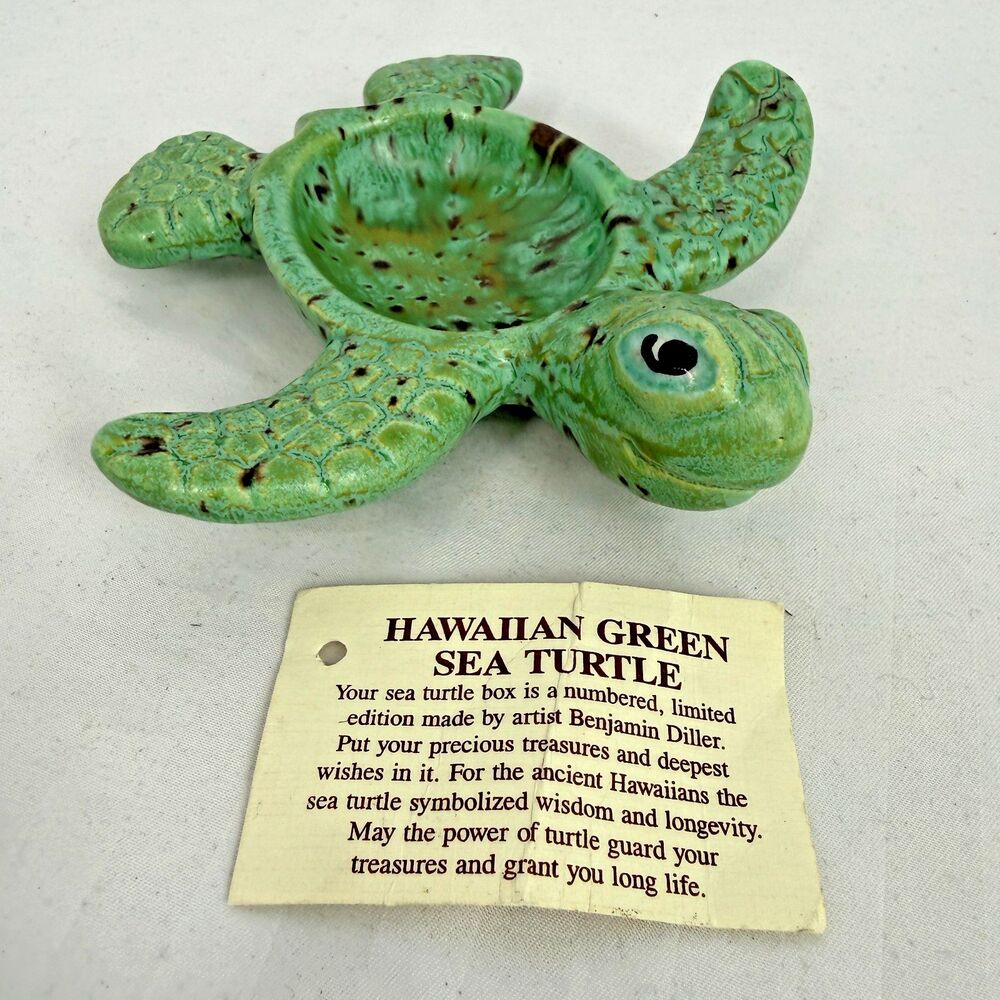 Benjamin Diller Maui Hawaiian Green Sea Turtle Ceramic Dish Signed